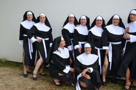 Nonnen0082.JPG