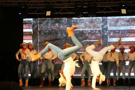 Footloose0108.JPG
